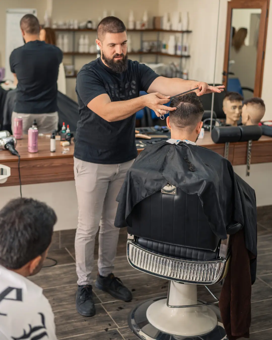 Реални снимки от академията